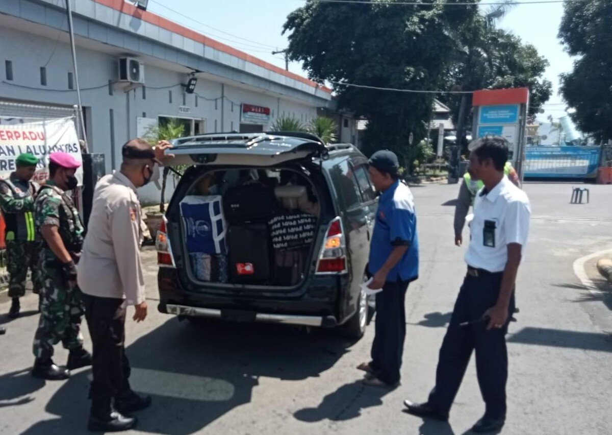 Polresta Banyuwangi dan Petugas Gabungan TNI Lakukan Pengawasan di Pelabuhan Ketapang dan Sejumlah Pelabuhan Rakyat