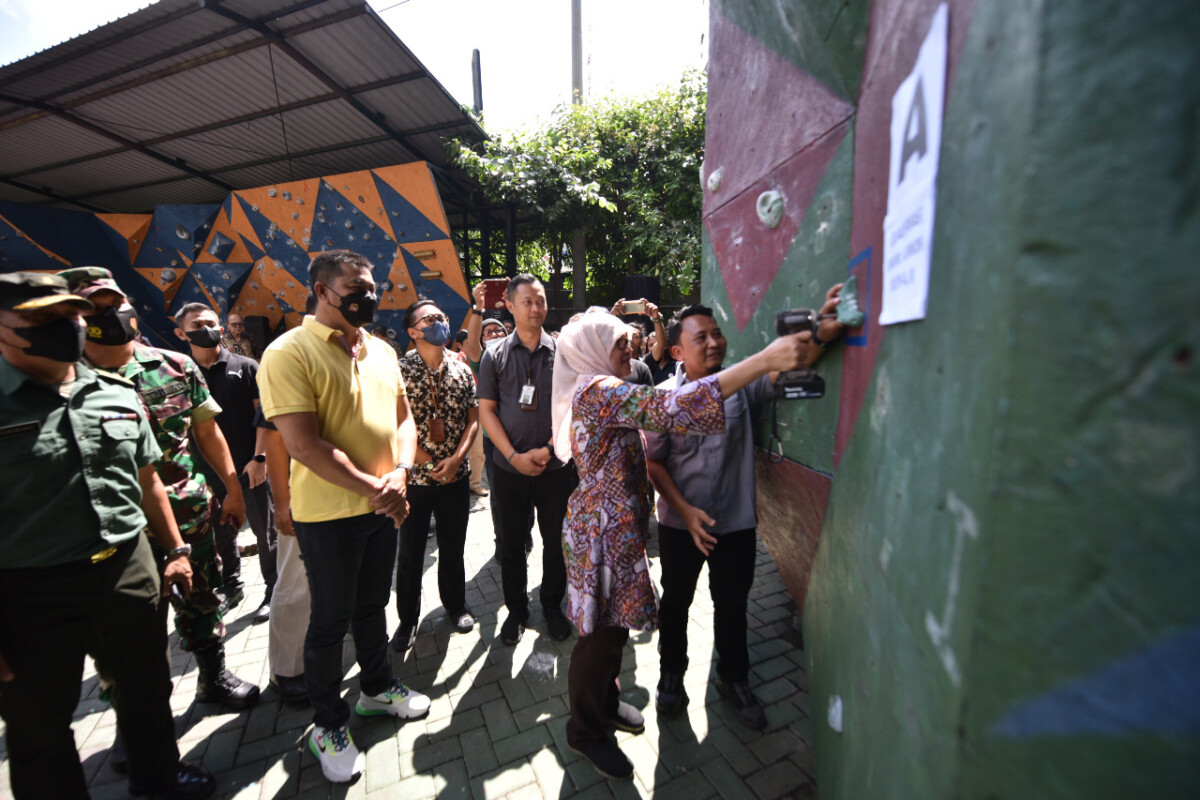 370 Atlet Panjat Tebing Seluruh Indonesia Bertanding di Kejurnas Piala Wali Kota Surabaya 2022