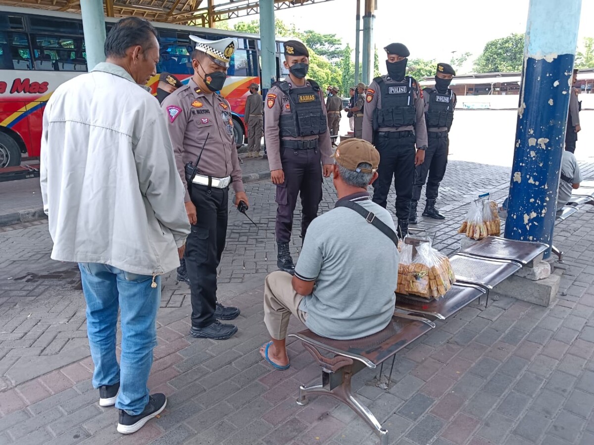 Patroli Dialogis Upaya Sat Samapta Polres Gresik Ciptakan Kambtibmas