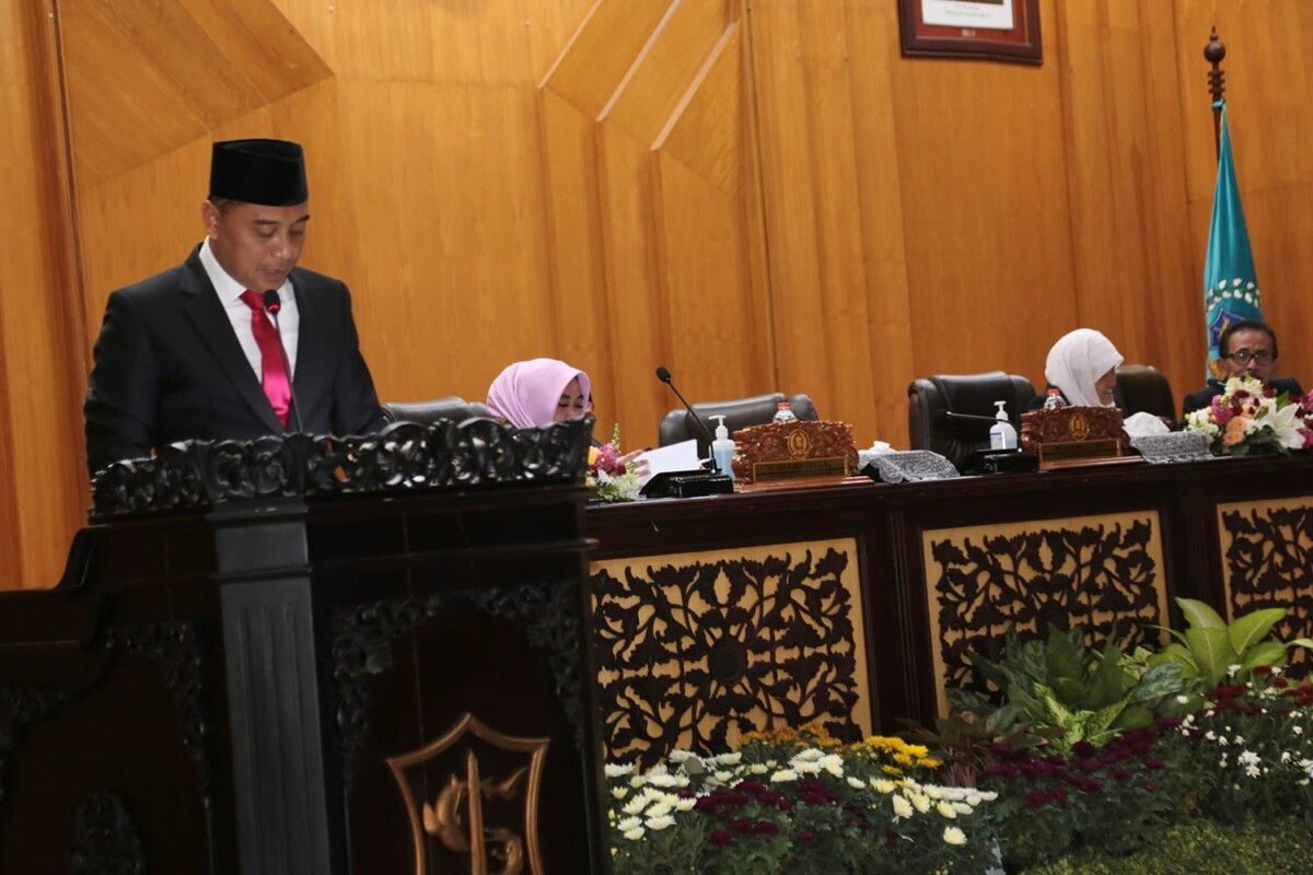 Seluruh Fraksi DPRD Setujui Raperda APBD Surabaya Tahun 2023