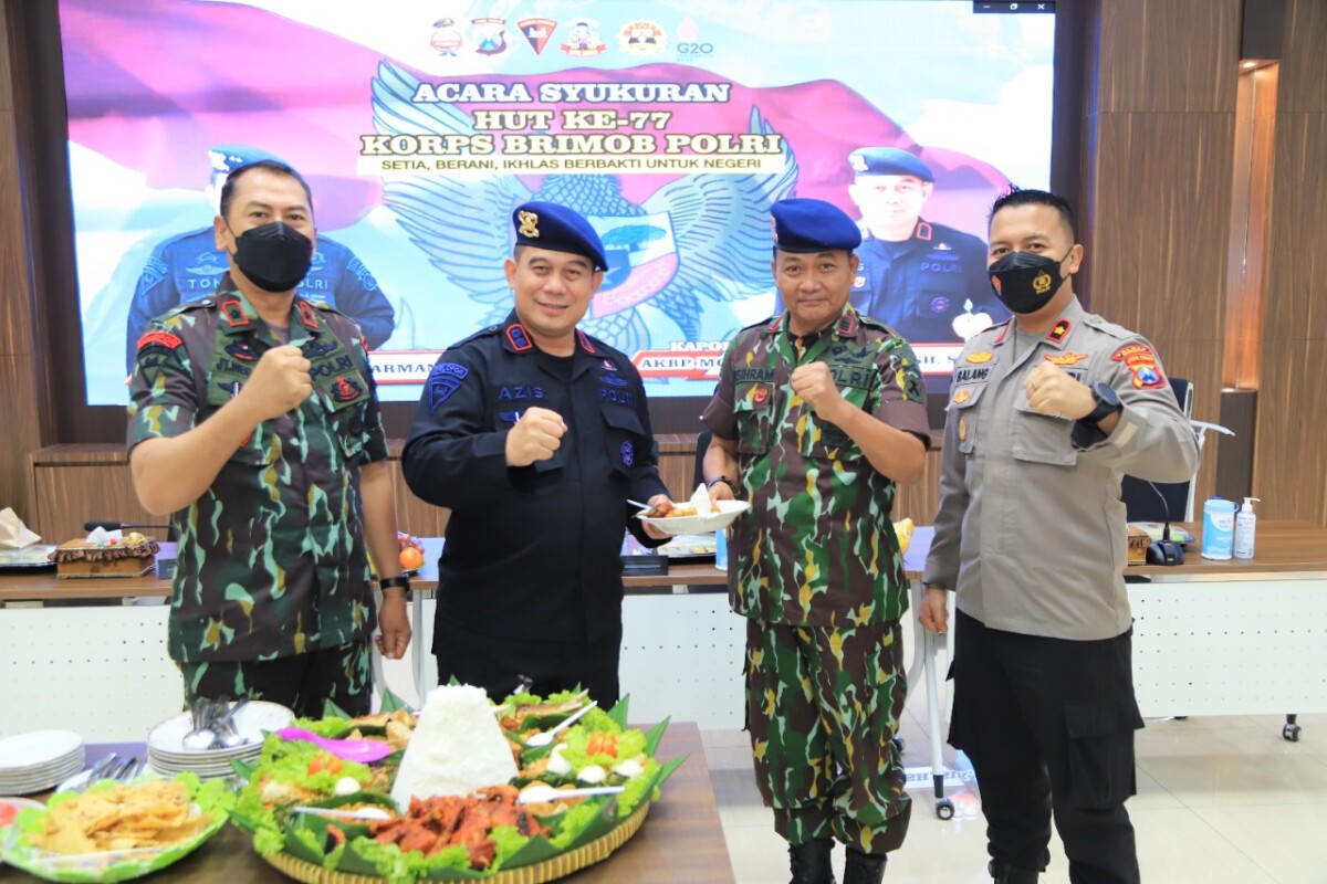 Kapolres Gresik Gelar Tasyakuran HUT Brimob ke-77 Tahun Bersama Eks Brimob