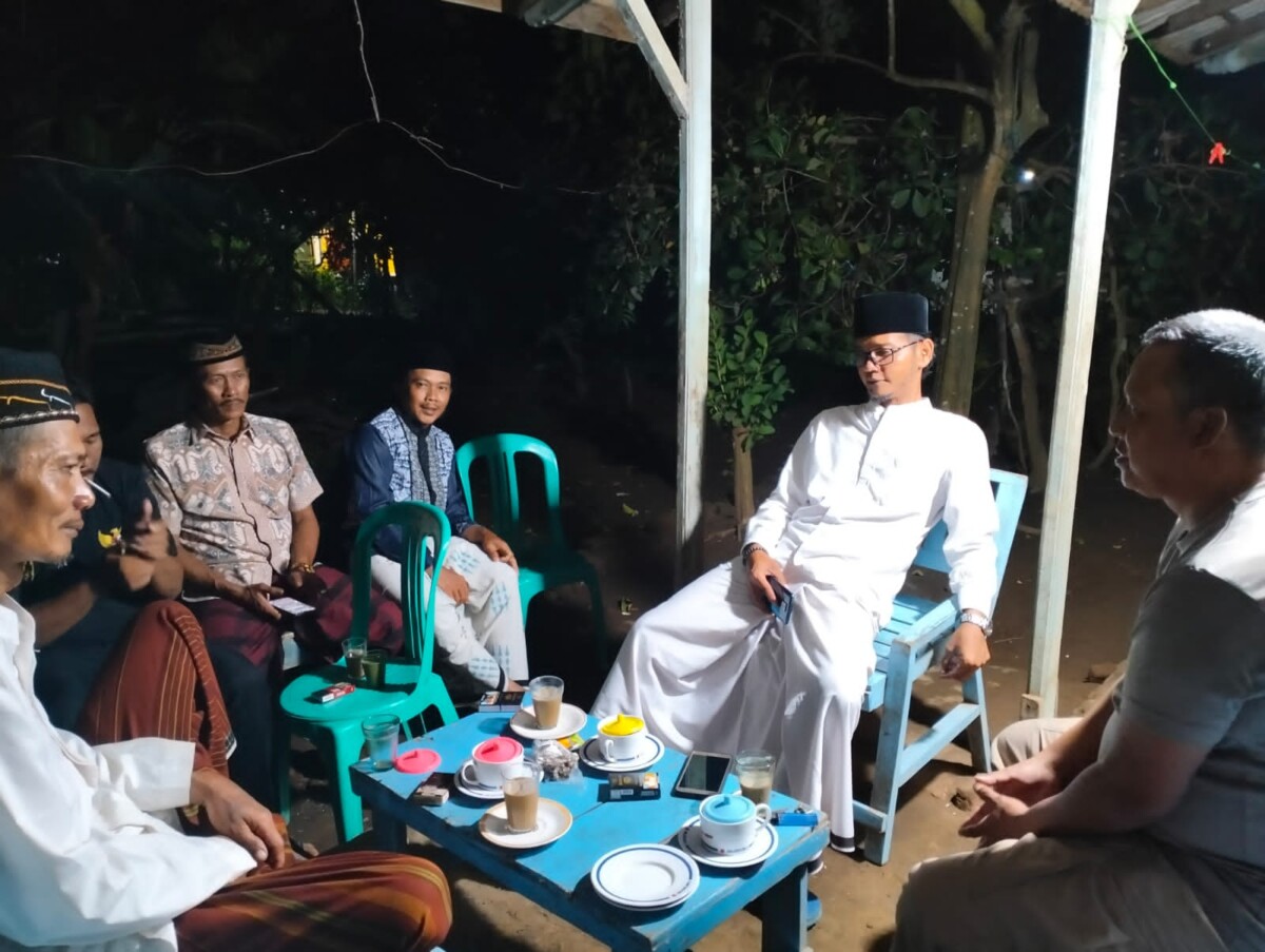 NGAWANGKONG Kapolsek Cilamaya Polres Karawang Bersama Kades Tegalurung