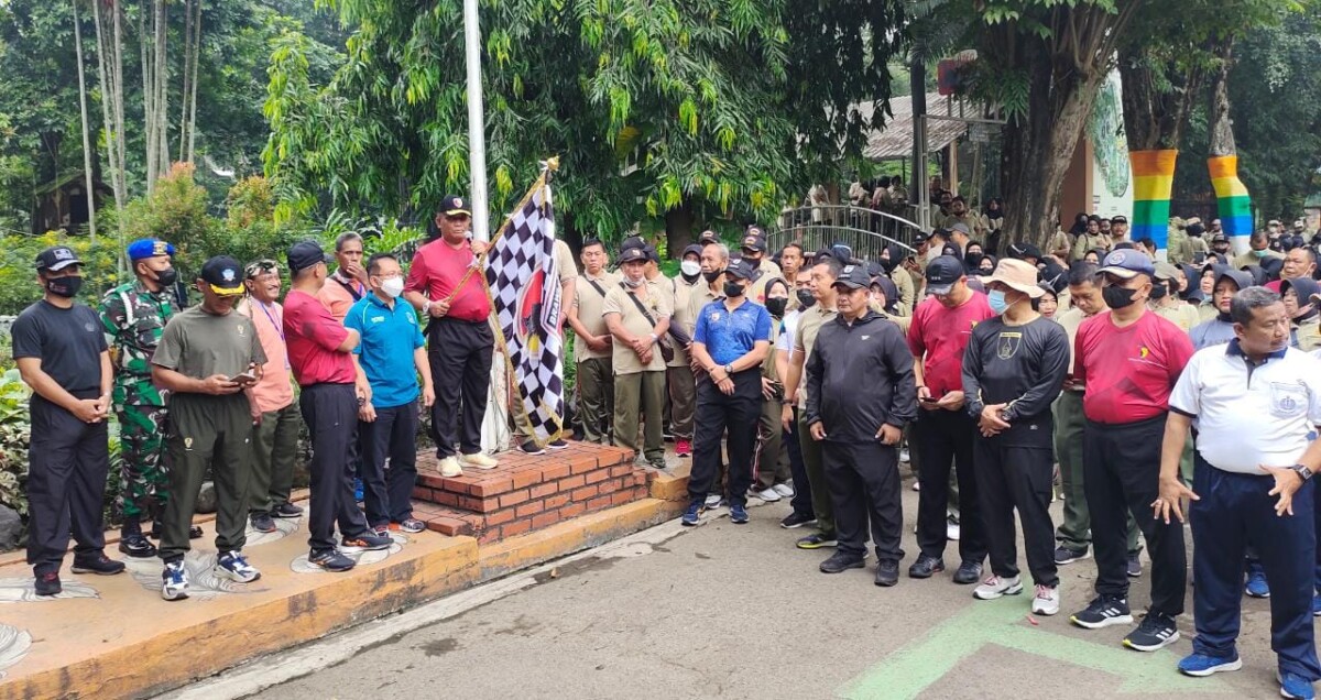 Gerak Jalan Sehat HUT Korpri Ke 51 Kodam V Brawijaya Digelar Di KBS