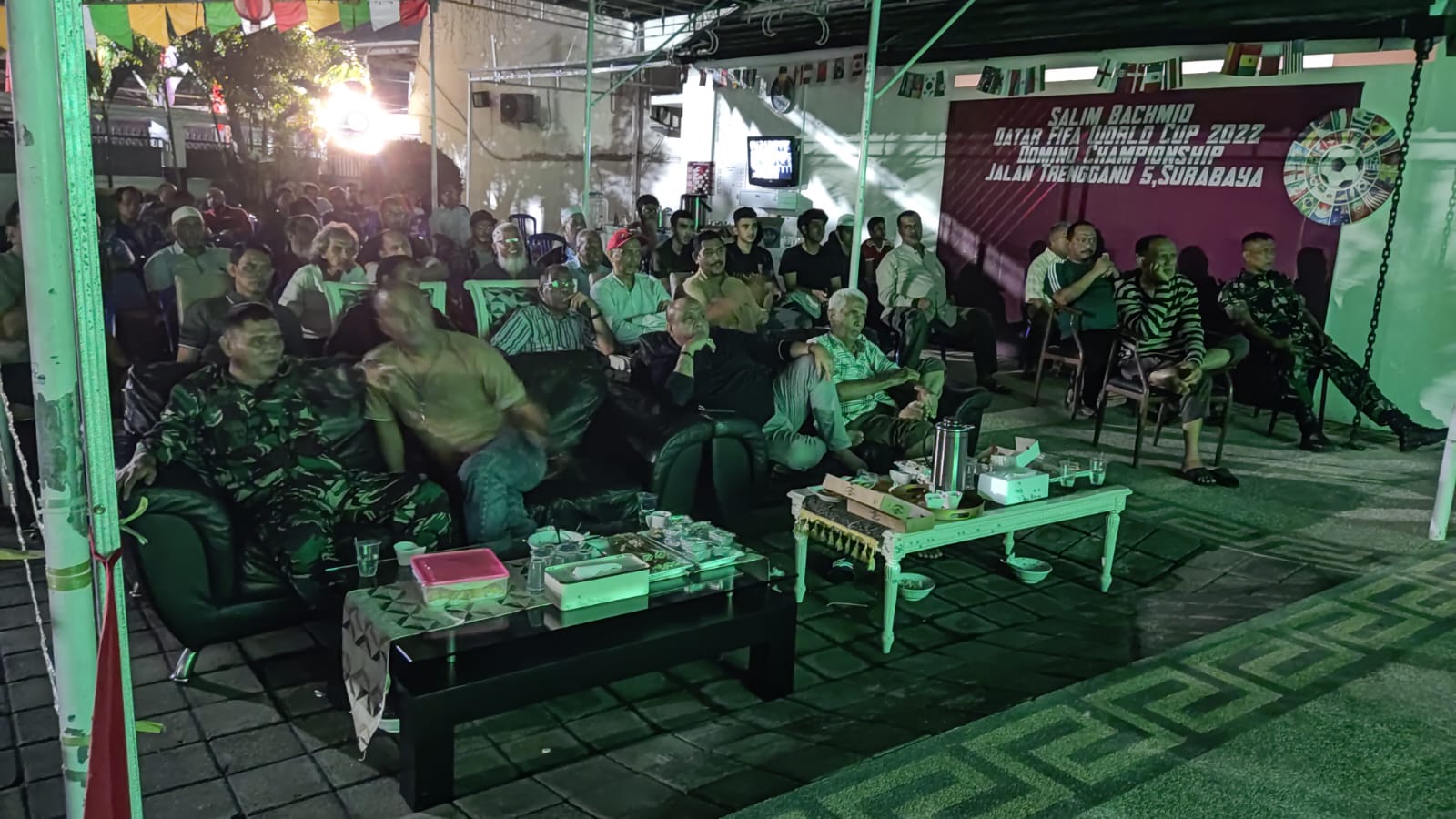 Koramil Pabean Cantian Nobar Piala Dunia Bersama Masyarakat