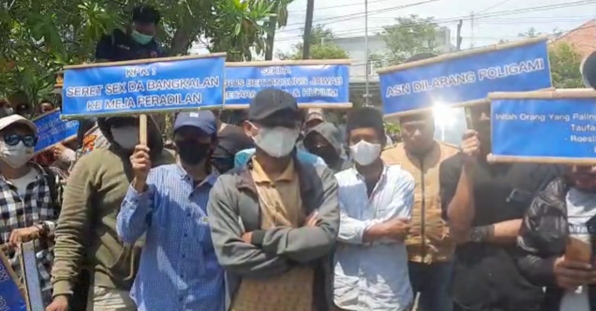 Plt Mohni harus bisa Mencopot Sekda dan Tiga Temannya karena sudah tidak Pantas lagi Menduduki Kursi Jabatannya