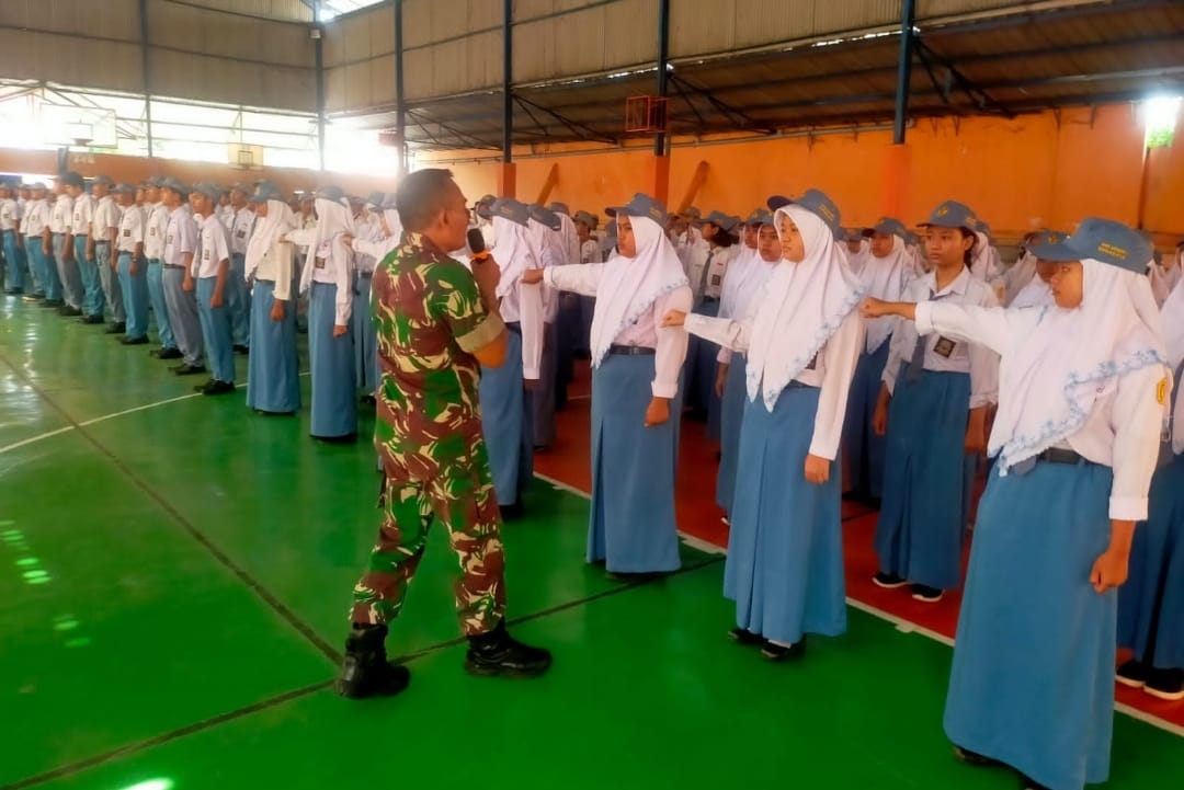 Ratusan Pelajar SMKN 7 Dibekali Pelatihan Pendidikan Karakter