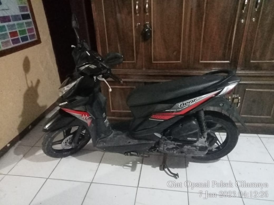 Unit Reskrim Polsek Cilamaya Melakukan Penangkapan Pelaku Curanmor R2