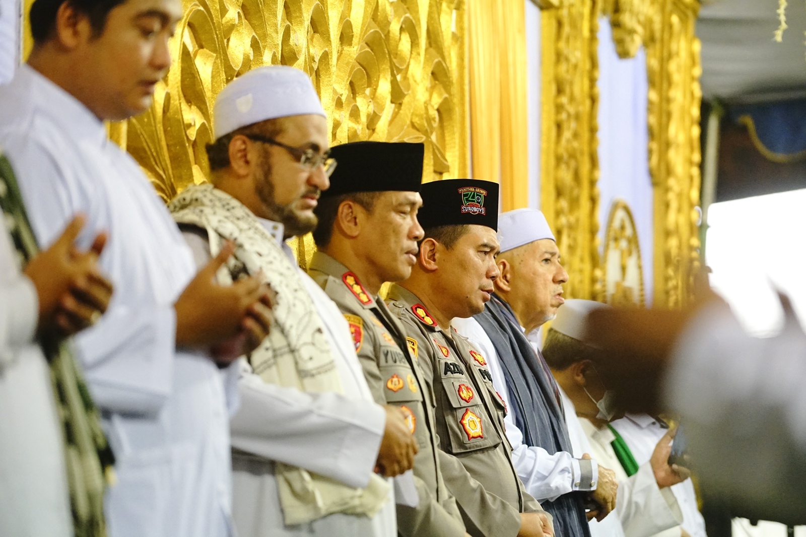 Bersama Bonek Surabaya Utara, Polrestabes Surabaya Gelar Majelis Dzikir dan Sholawat