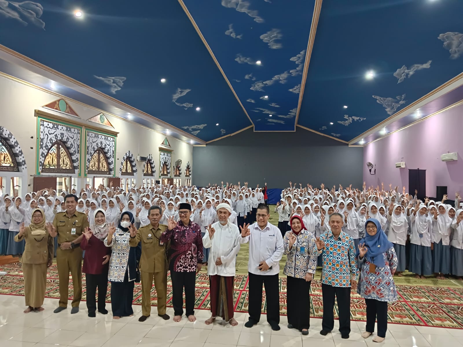 BKKBN Gandeng Ulama Sosialisasi Kesehatan Reproduksi Remaja ke 600 Santriwati