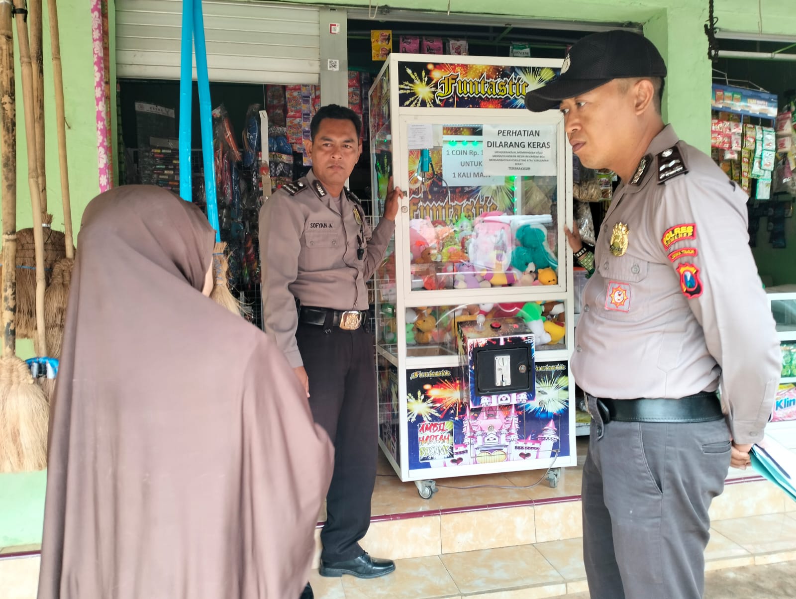 Dukung Fatwa MUI Sumenep, Polisi Himbau Permainan Capit Boneka Untuk Berhenti Beroperasi di Madura
