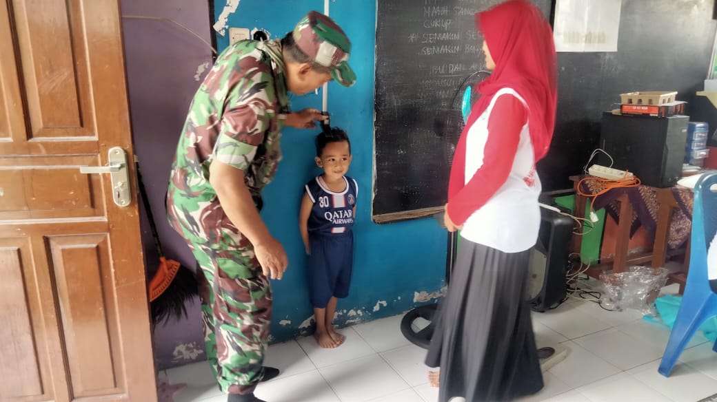 Babinsa Dampingi Posyandu Balita dan Ibu Hamil di Wilayah