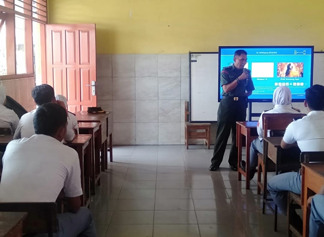 Kodim Surabaya Utara Gelar Kampanye Kreatif Penerimaan Calon Prajurit di SMK KAL - 2