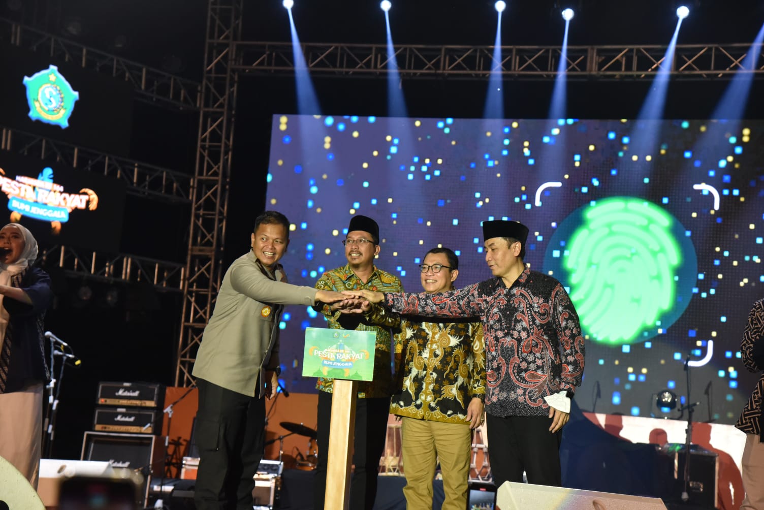 Pesta Rakyat ke 164 Warga Sidoarjo Dihibur Bersama Musisi Denny Caknan dan Charly