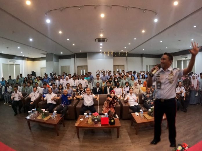 Profesi Pelaut dan Ilmu Maritim, PIP Makassar dan KSOP Beri Keyakinan Mutu Kepada Pelajar Ambon