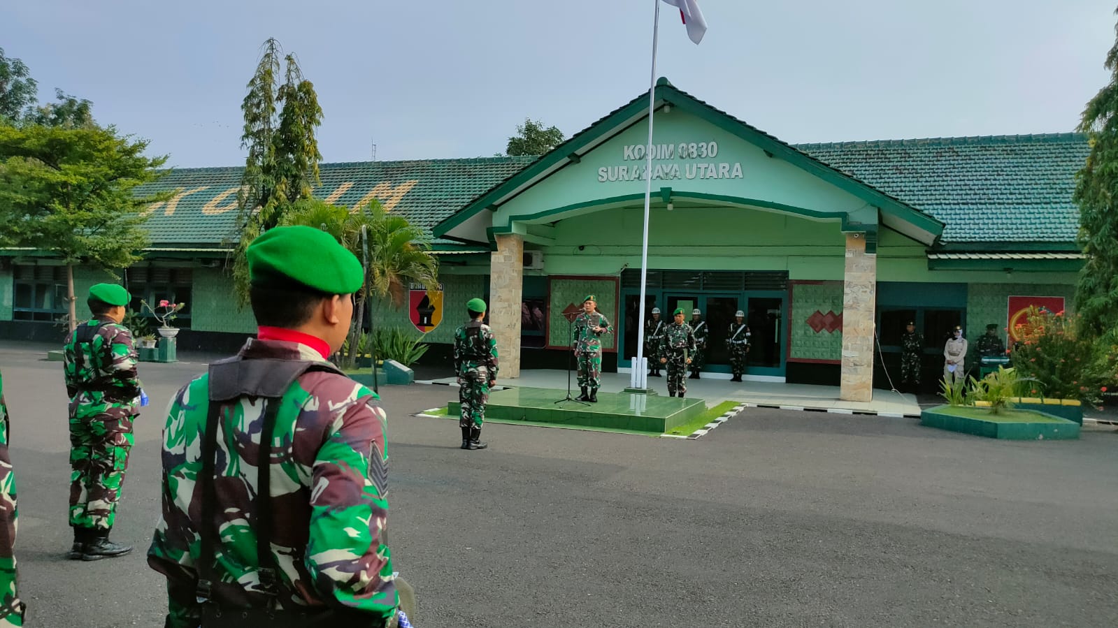 Dandim Pimpin Upacara Bendera Pertama Kali di Awal Bulan Ramadhan