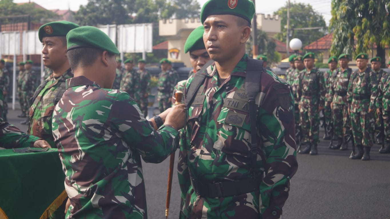 Dandim 0830/Surabaya Utara Pimpin Upacara Kenaikan Pangkat Periode 1 April 2023