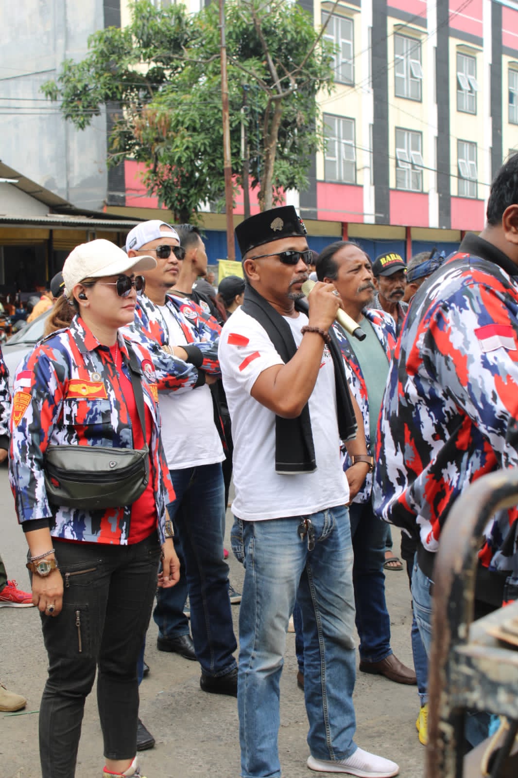 Gelombang Aksi Damai!! LSM Barak Aksi Ujuk Rasa di PT Guna Sena Sejahtera Desa Pasir Jambu Kecamatan Sukaraja