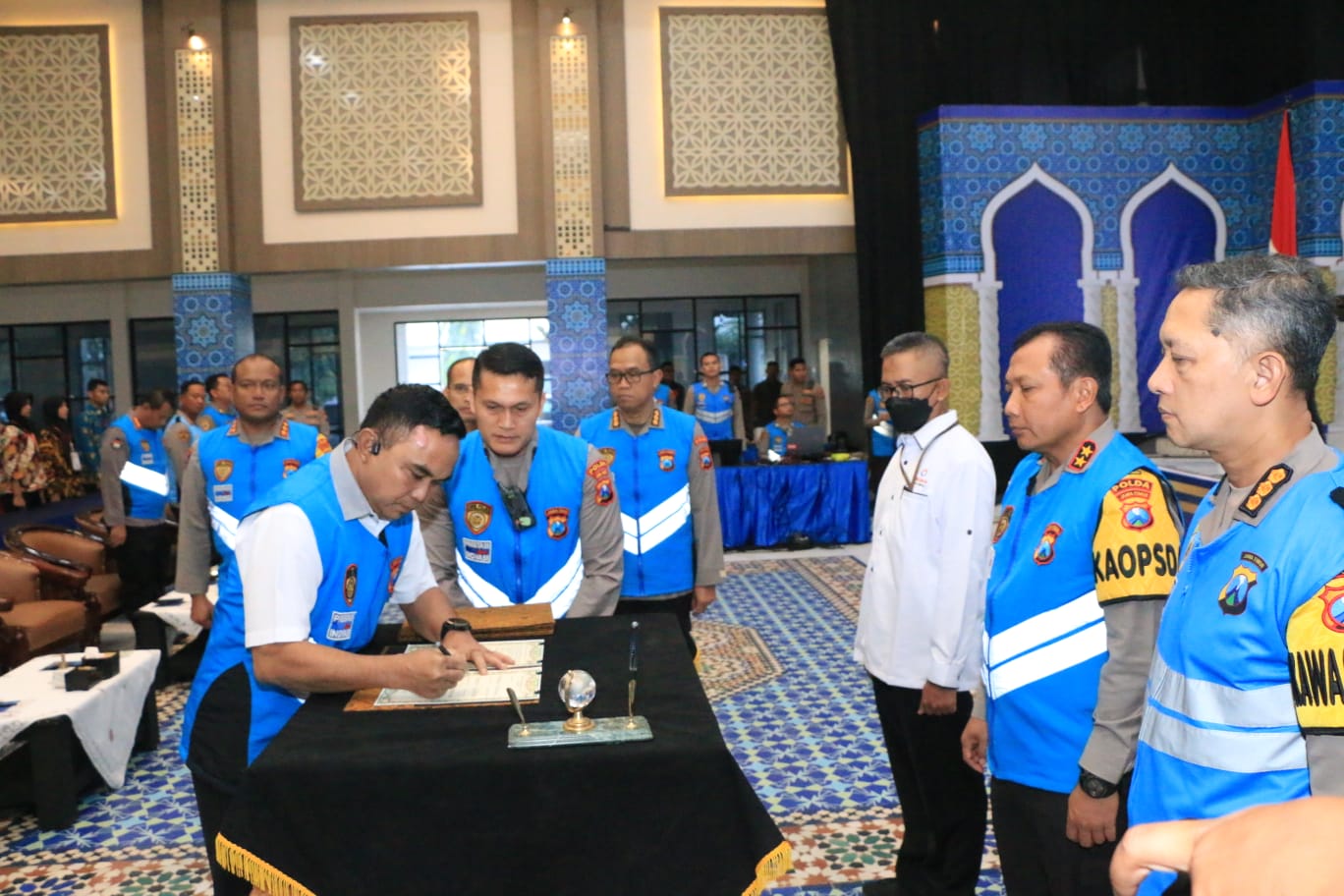Kapolda Jatim Pimpin Sumpah Seleksi Penerimaan Calon Anggota Polri TA. 2023