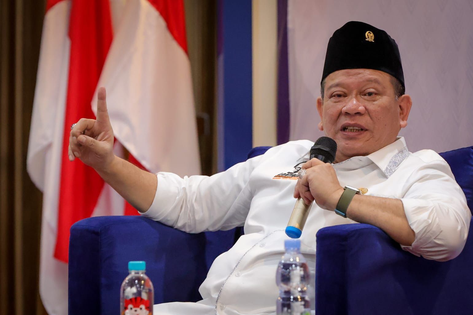 Jokowi Ijinkan Keruk Pasir Laut, LaNyalla Ingatkan Soal Tujuan dan Pengawasan