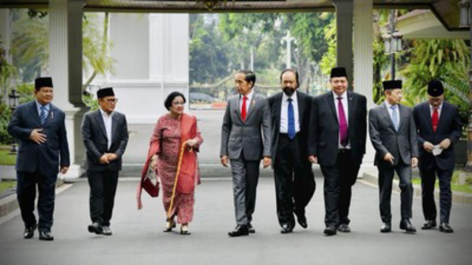 Presiden Jokowi Ikut Cawe Cawe Politik Demi Kepentingan Negara