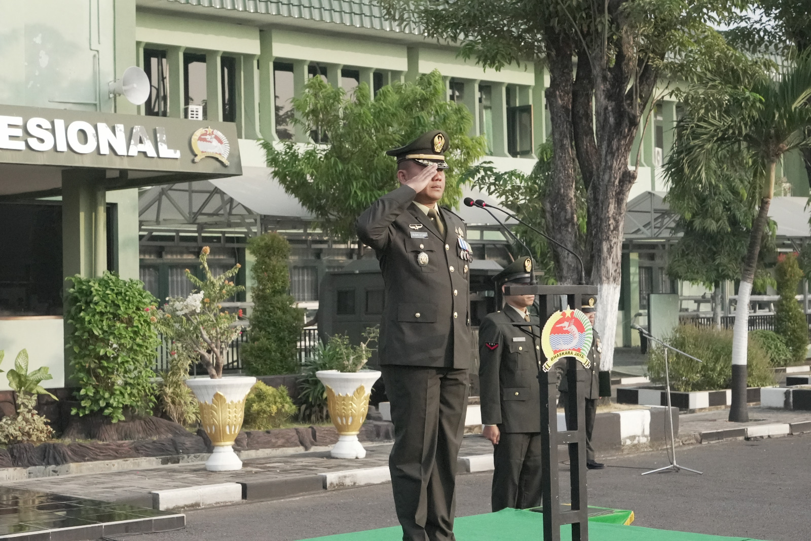 Kepala Staf Korem 084/Bhaskara Jaya Memimpin Upacara Peringatan Hari Lahir Pancasila Tahun 2023