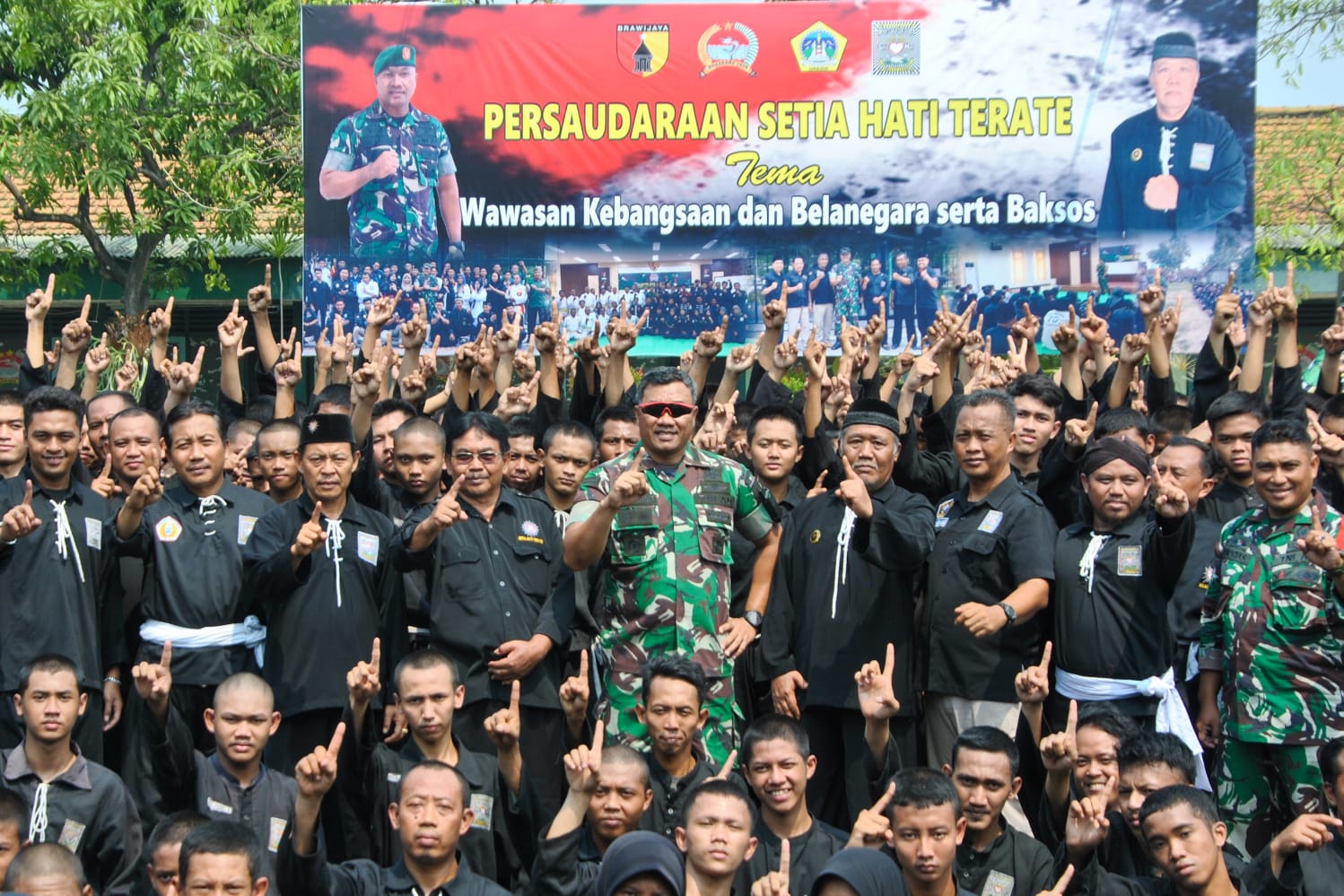 Kodim 0817/Gresik Wadahi Kegiatan Silaturrahmi, Wasbang dan Belanegara serta Baksos Warga PSHT Cabang Gresik