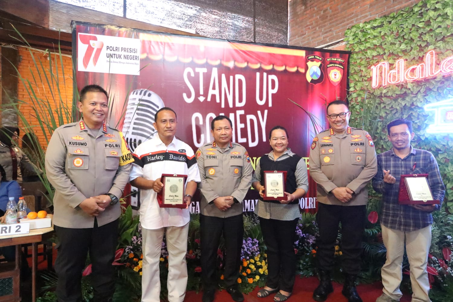 Kompetisi Stand Up Comedy Polda Jatim Meriahkan Hari Bhayangkara ke-77 tahun 2023