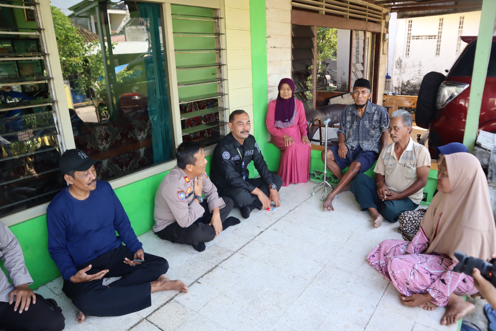 Polres Gresik Dengar Keluhan Masyarakat Secara Door To Door