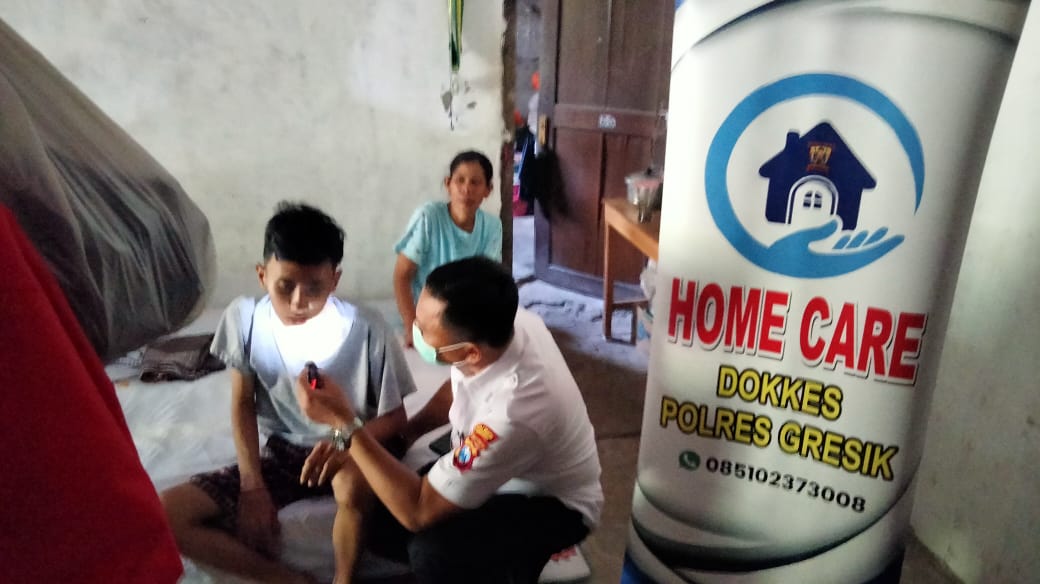 Tindaklanjuti Jumat Curhat Korban Lakalantas, Polres Gresik Cek Kesehatan dan Home Care