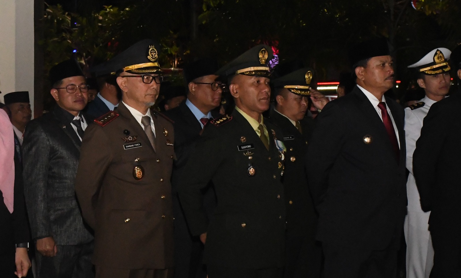 Jelang HUT ke-78 Republik Indonesia Danrem 081/DSJ Ikuti AKRS di TMP Madiun