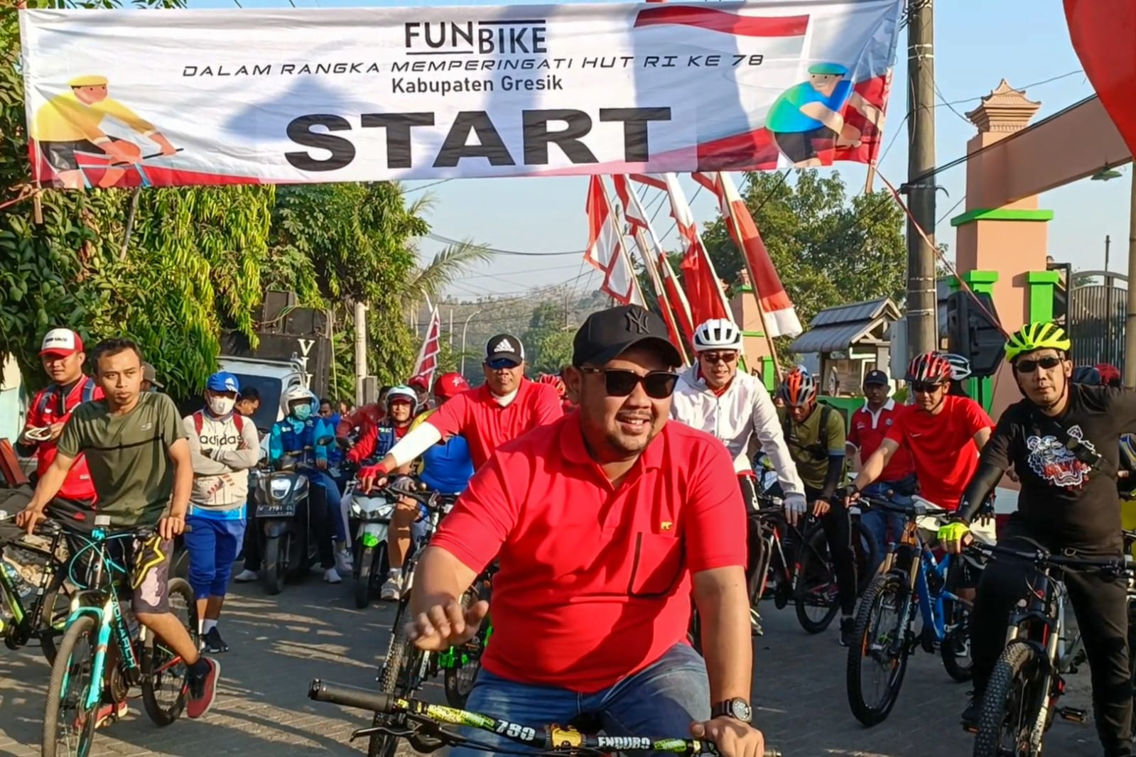 Dandim Gresik Semarakkan Fun Bike Merdeka 78 bersama Forkopimda Gresik, Diikuti Ribuan Peserta