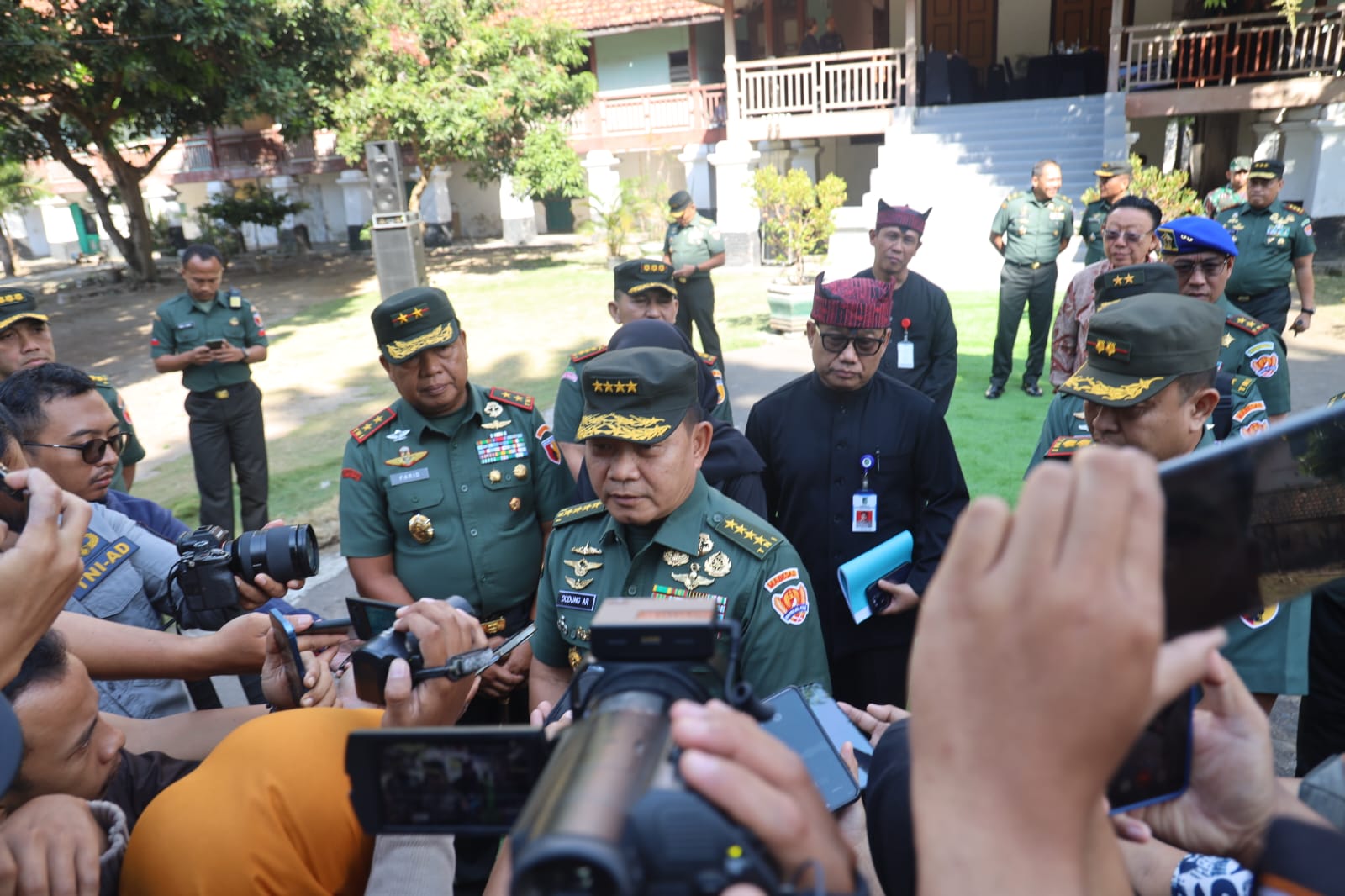 Didampingi Pangdam Brawijaya, KASAD Kunjungi Kampung Pancasila di Banyuwangi