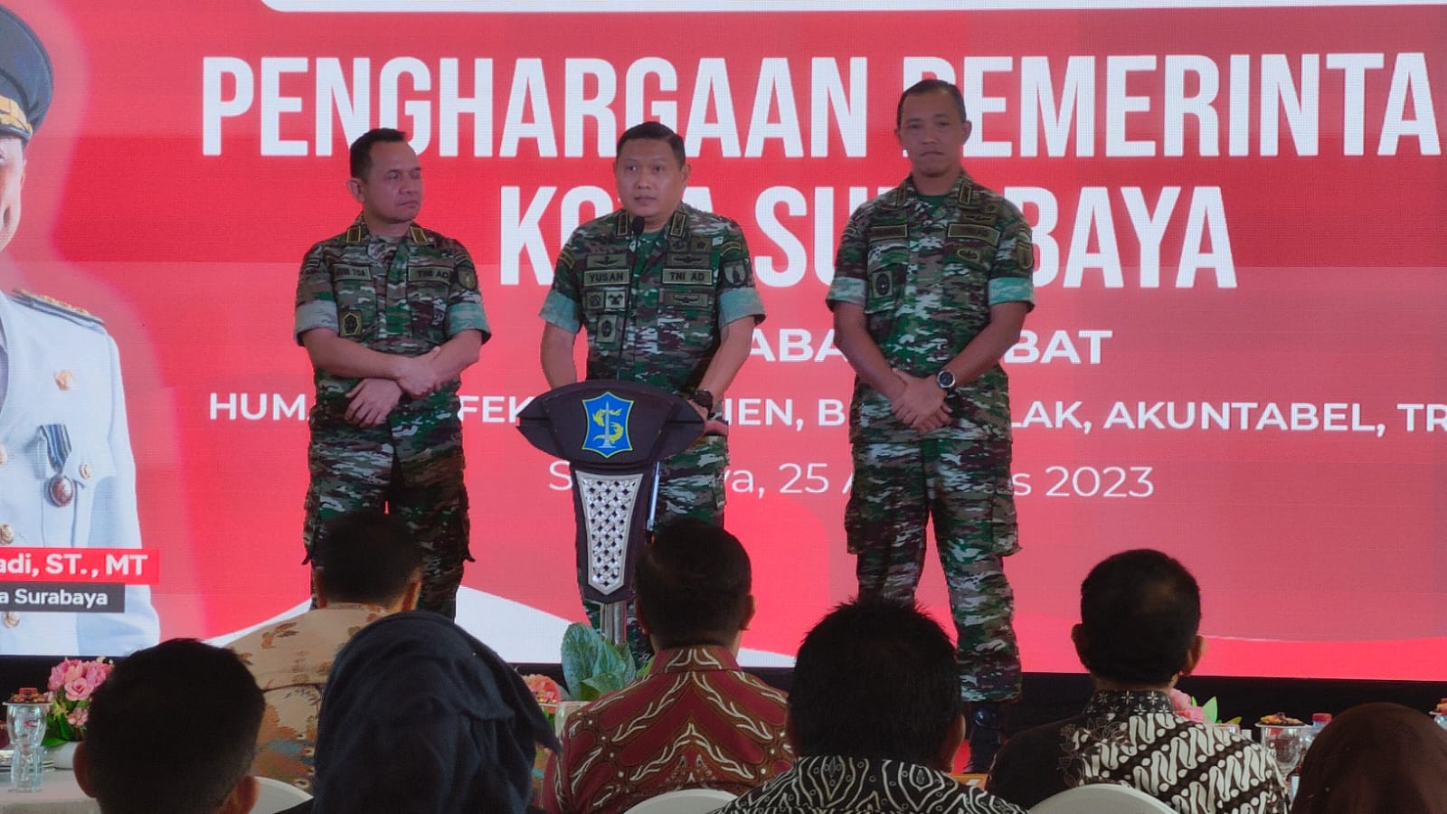 Dandim 0830/Surabaya Utara Terima Penghargaan Dari Walikota