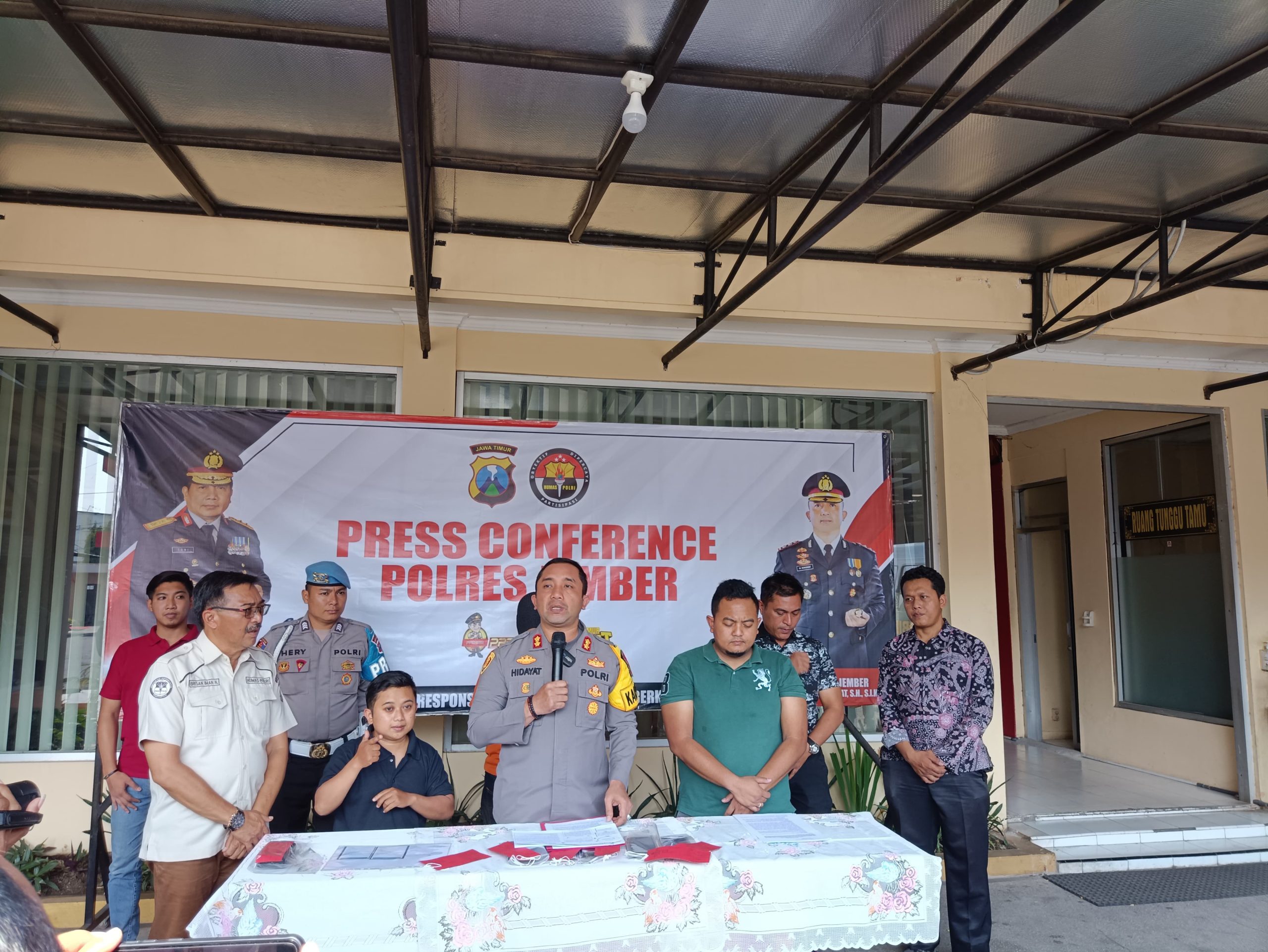 Polres Jember Berhasil Amankan Pelaku Penipuan Yang Mengaku Pejabat Mabes Polri