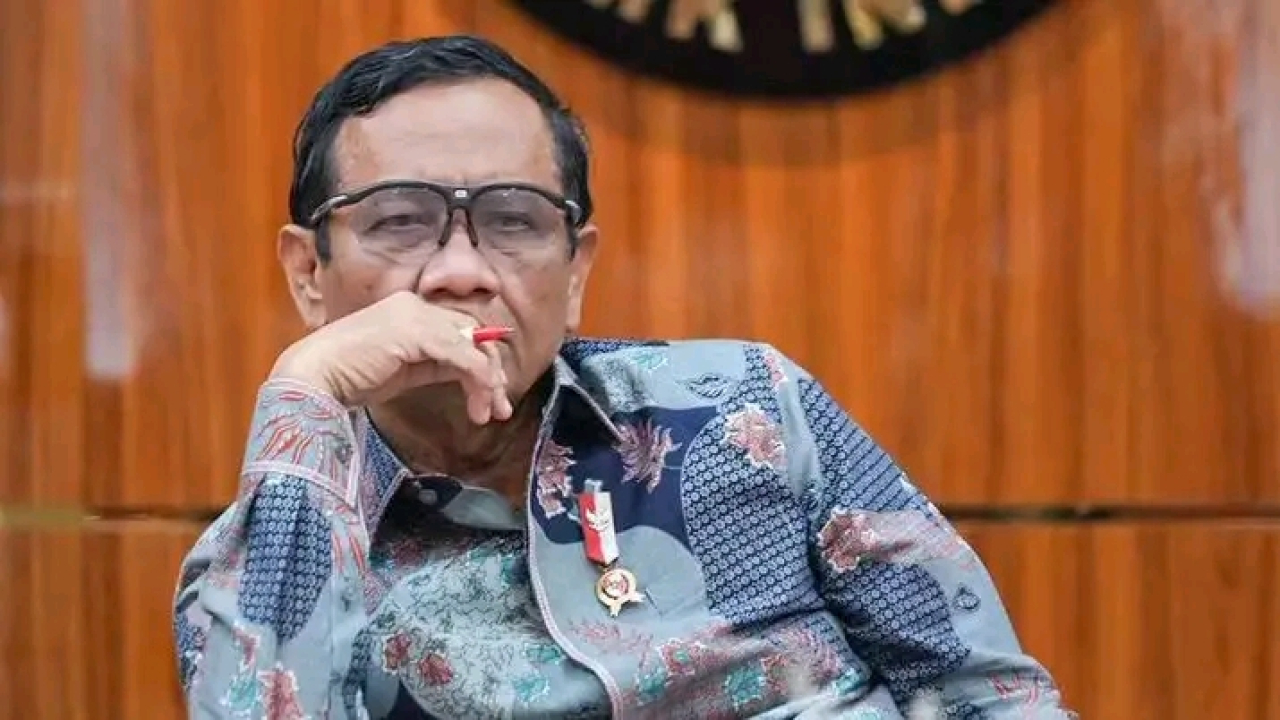 Membludak Tenaga Honorer, Mahfud MD: Titipan Kepala Daerah Juga Banyak!!