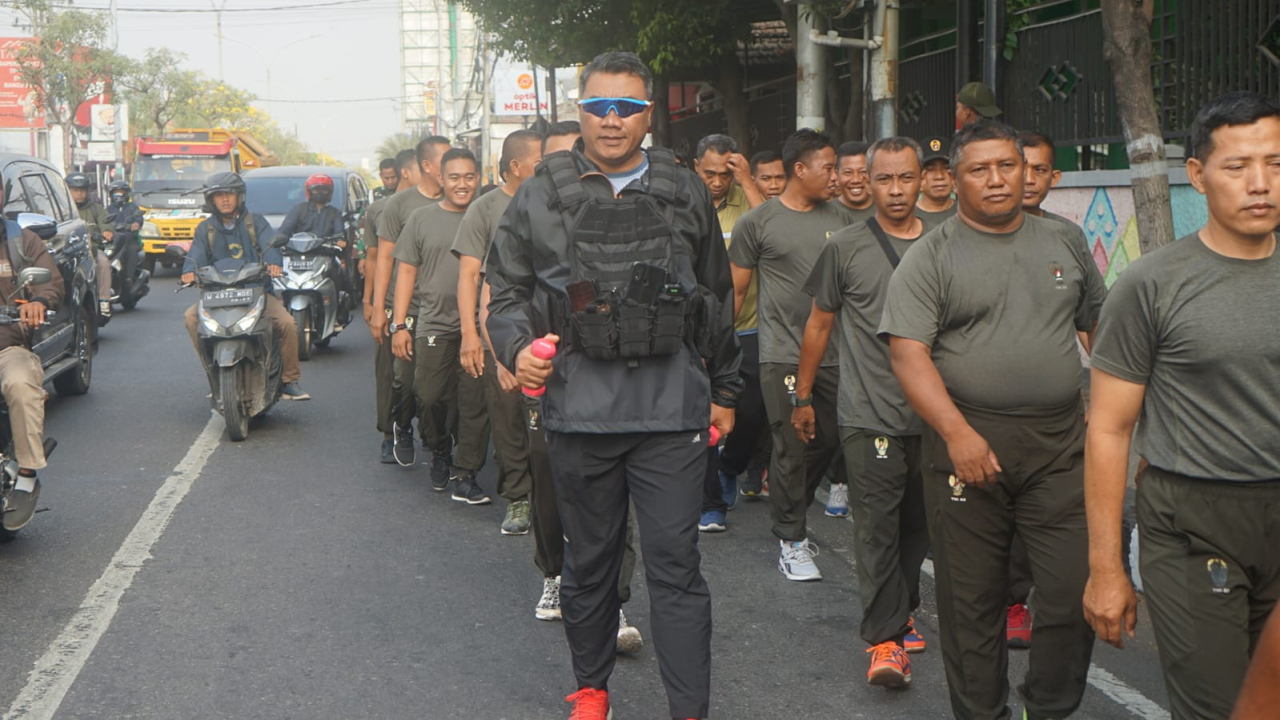 Dandim Gresik Dorong Anggota Olahraga Pagi Bersama