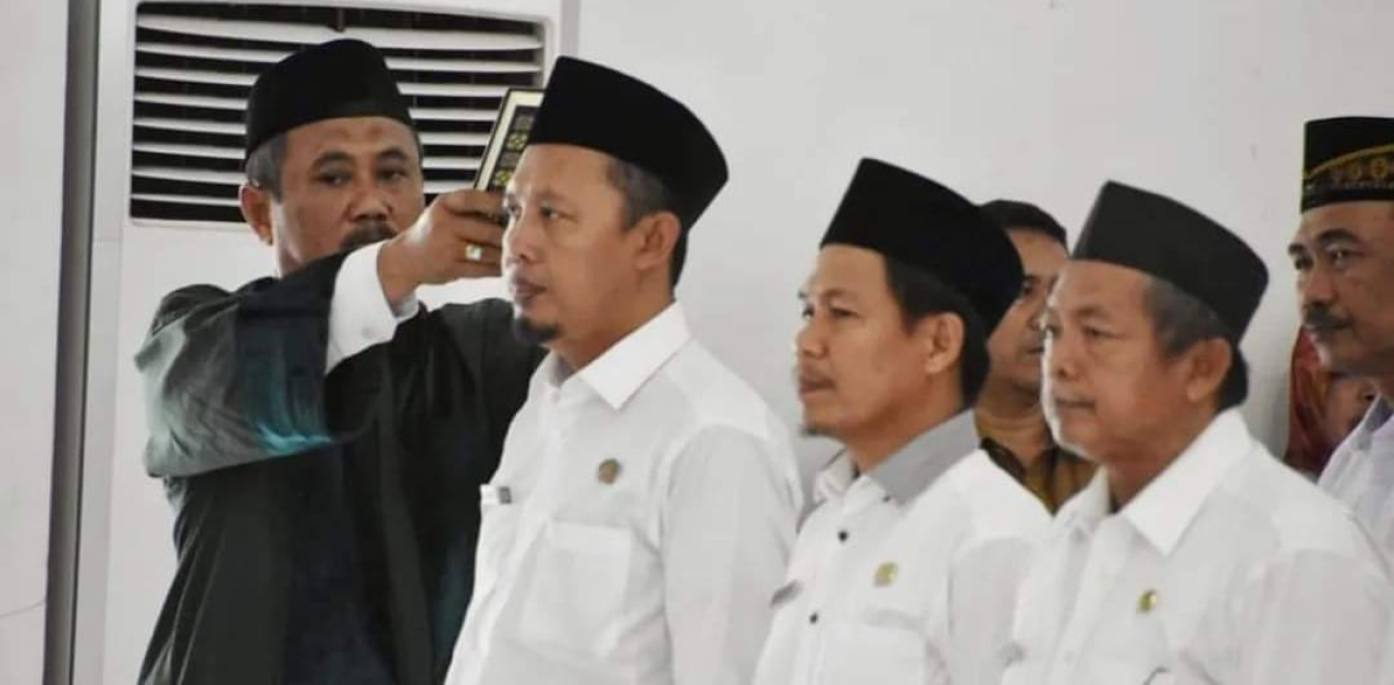 195 Kepala Sekolah Negeri Se-Kabupaten Karawang Ucapkan Sumpah Jabatan!! Ini Pesan Celly