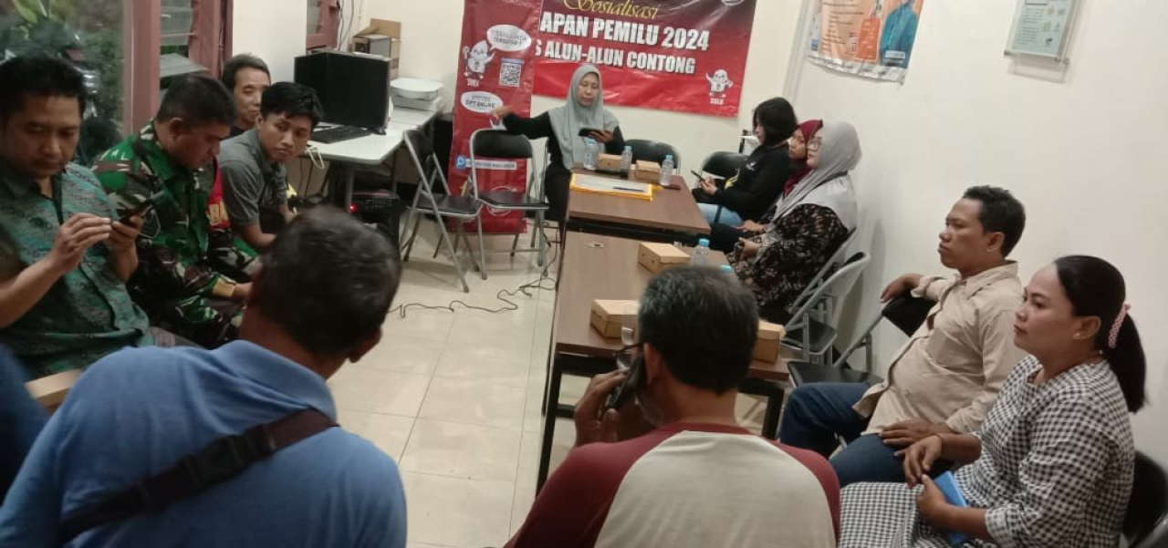 Babinsa Alun-alun Contong Berpartisipasi Dalam Sosialisasi Tahapan Pemilu 2024