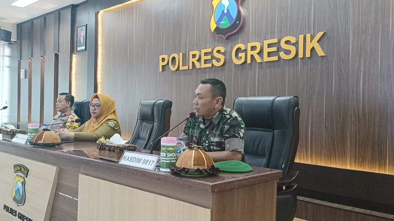 Kasdim Gresik beserta Perwakilan Anggota Hadiri Deklarasi Pemilu Damai Tahun 2024