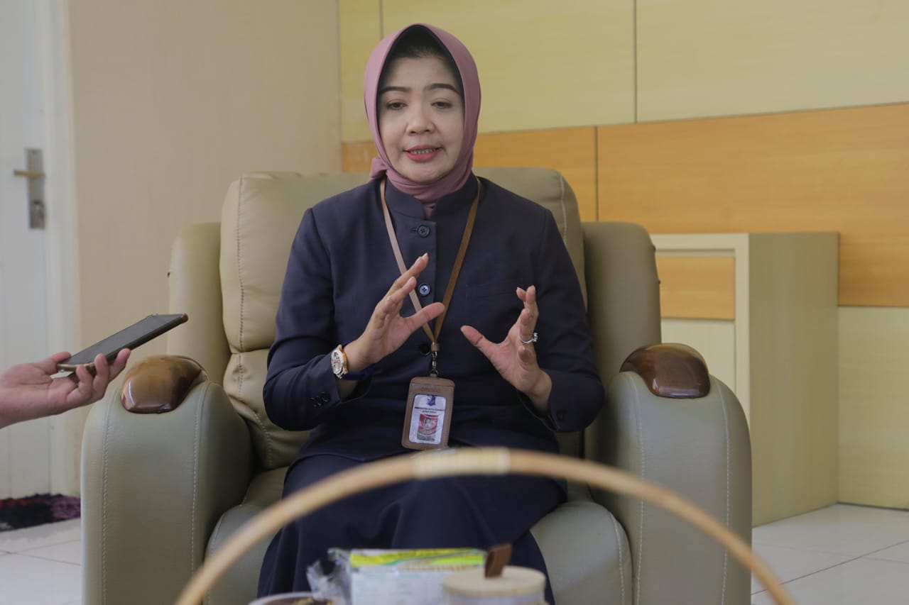 Kepala Dinas Sosial (Dinsos) Kota Surabaya, Anna Fajrihatin (Foto: Humas pemkot sby)