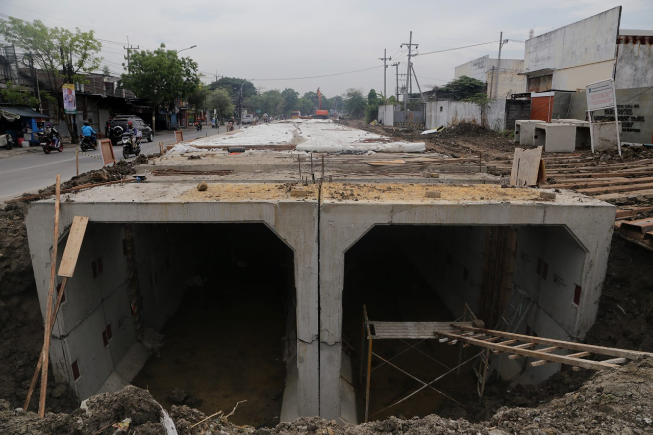 Pengerjaan Box Culvert Jalan Raya Babat Jerawat-Benowo Dilanjutkan