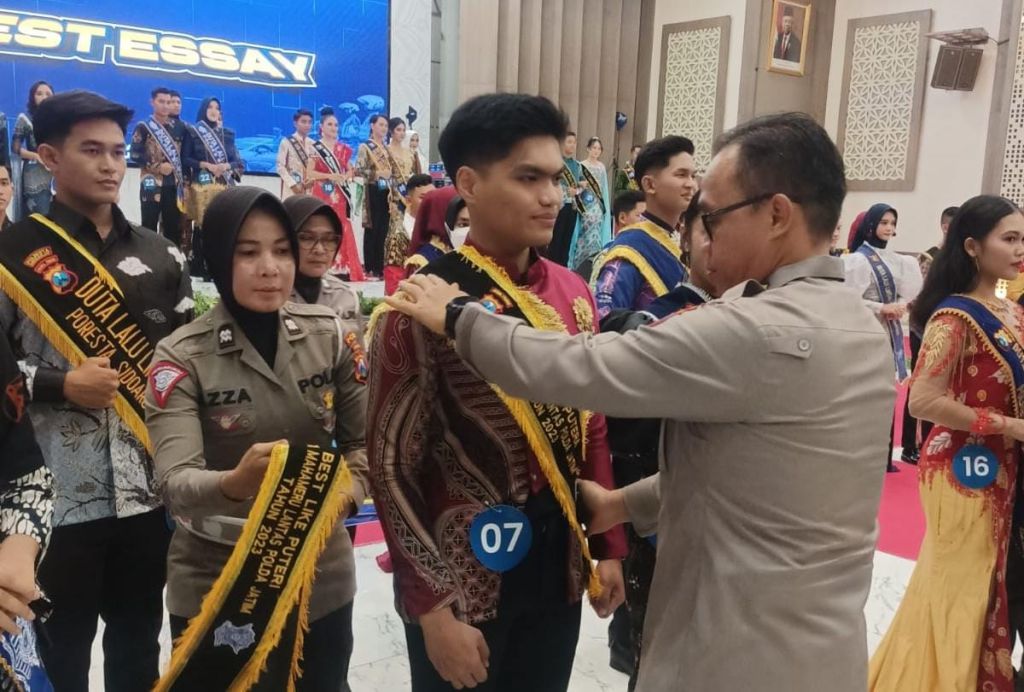 Duta Lalu Lintas Malang Raih Juara "Best Essay" Dari Polda Jatim