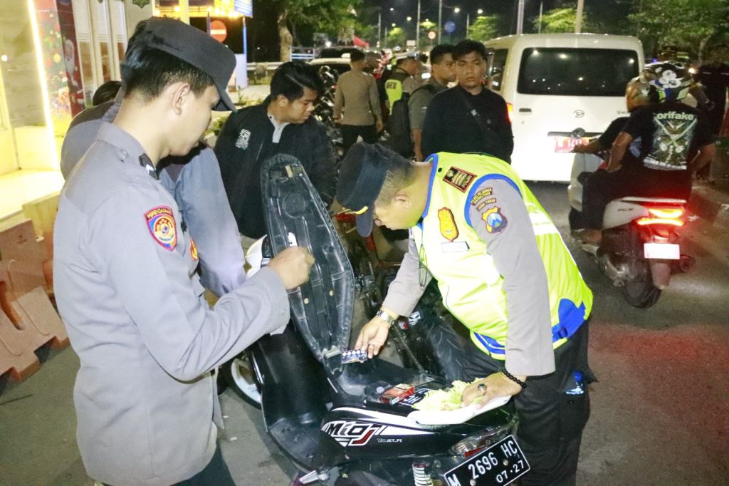 Polres Pelabuhan Tanjungperak Gelar Razia untuk Harkamtibmas saat Nataru