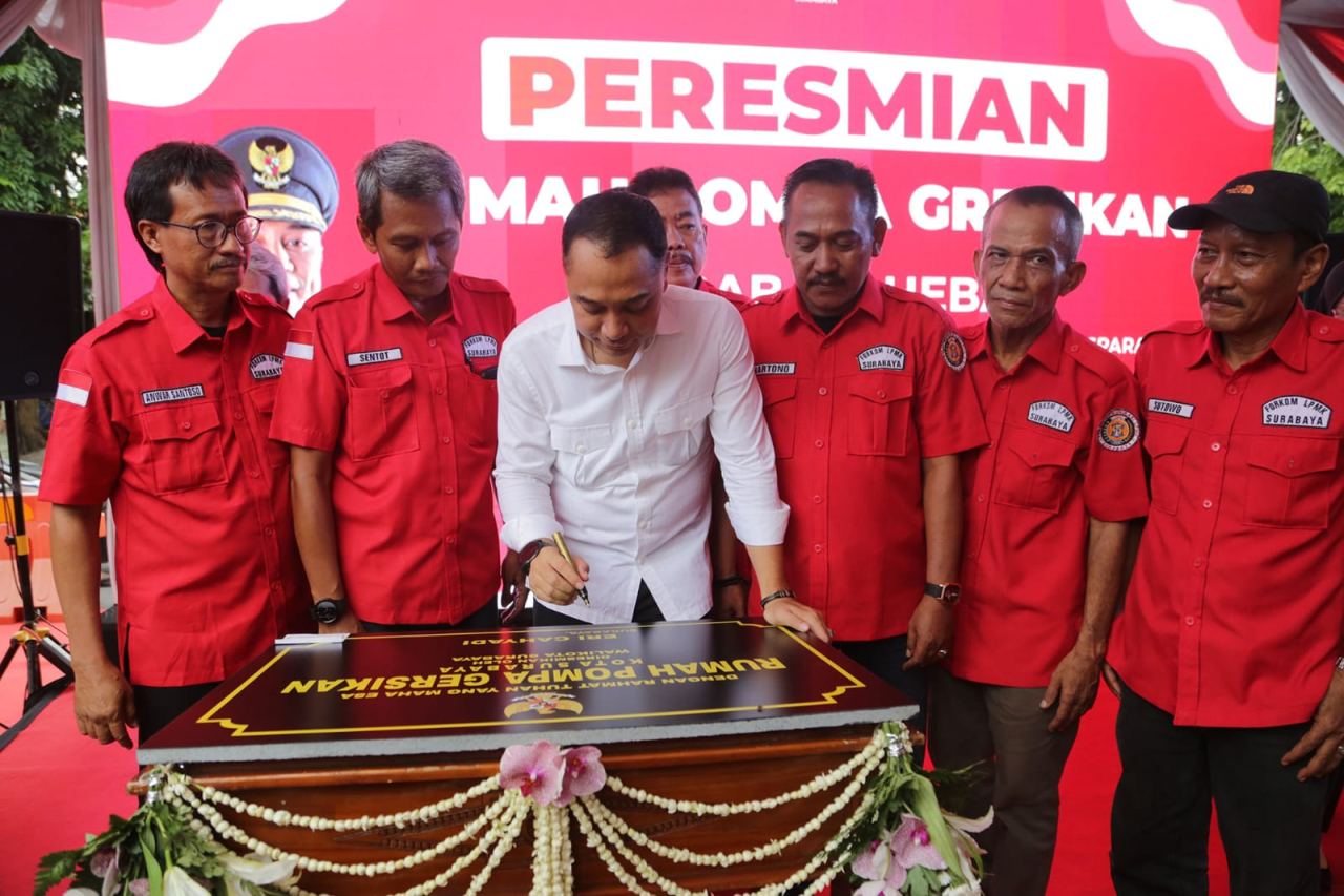 Wali Kota Eri Resmikan Rumah Pompa Gresikan Kecamatan Tambaksari