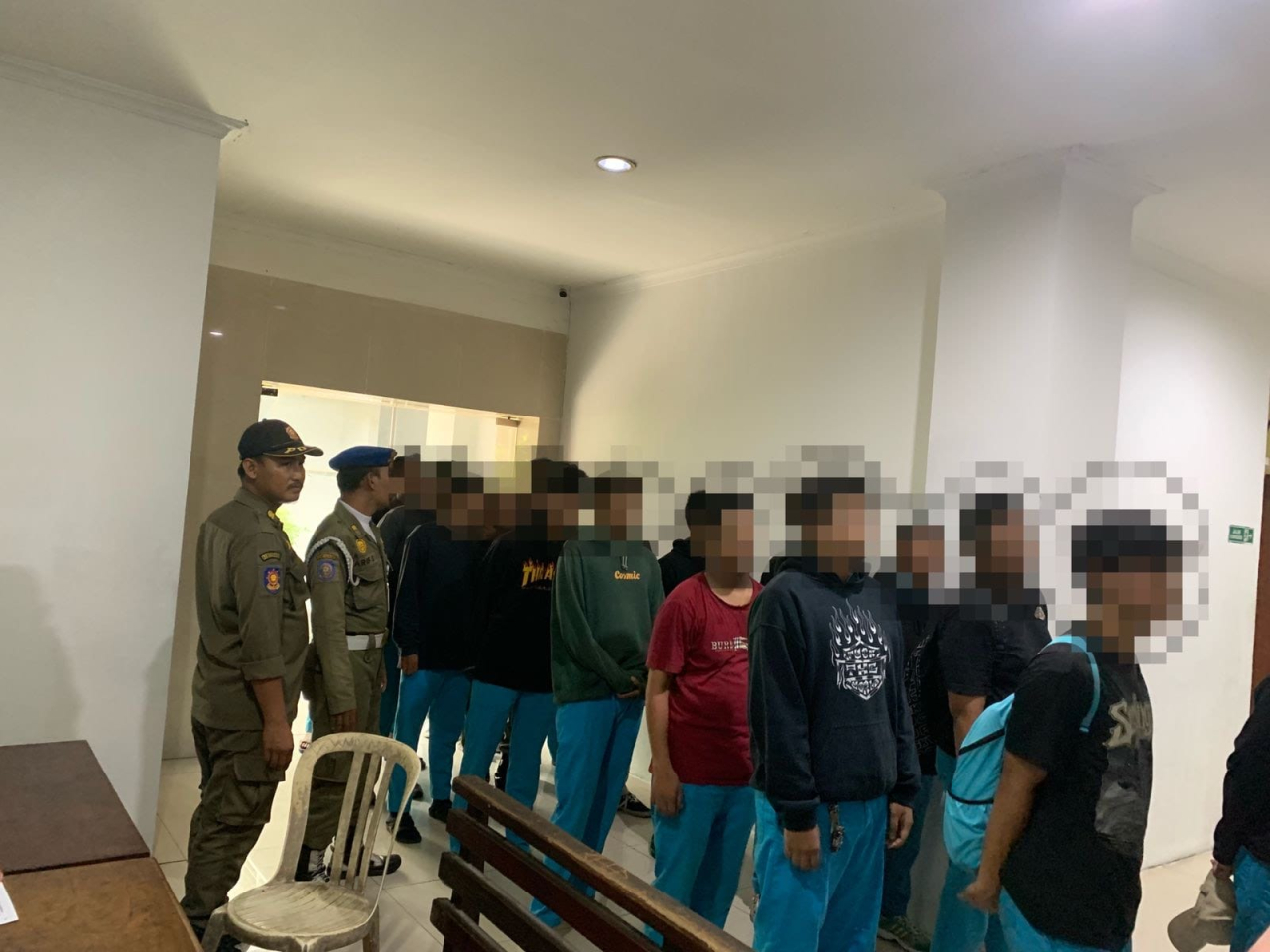 Puluhan Remaja di Surabaya Terjaring Razia Saat Pesta Miras!