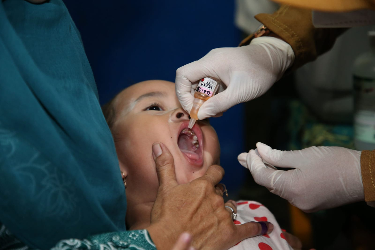 Imunisasi Polio Serentak Se-Surabaya, Targetkan Sehari Selesai