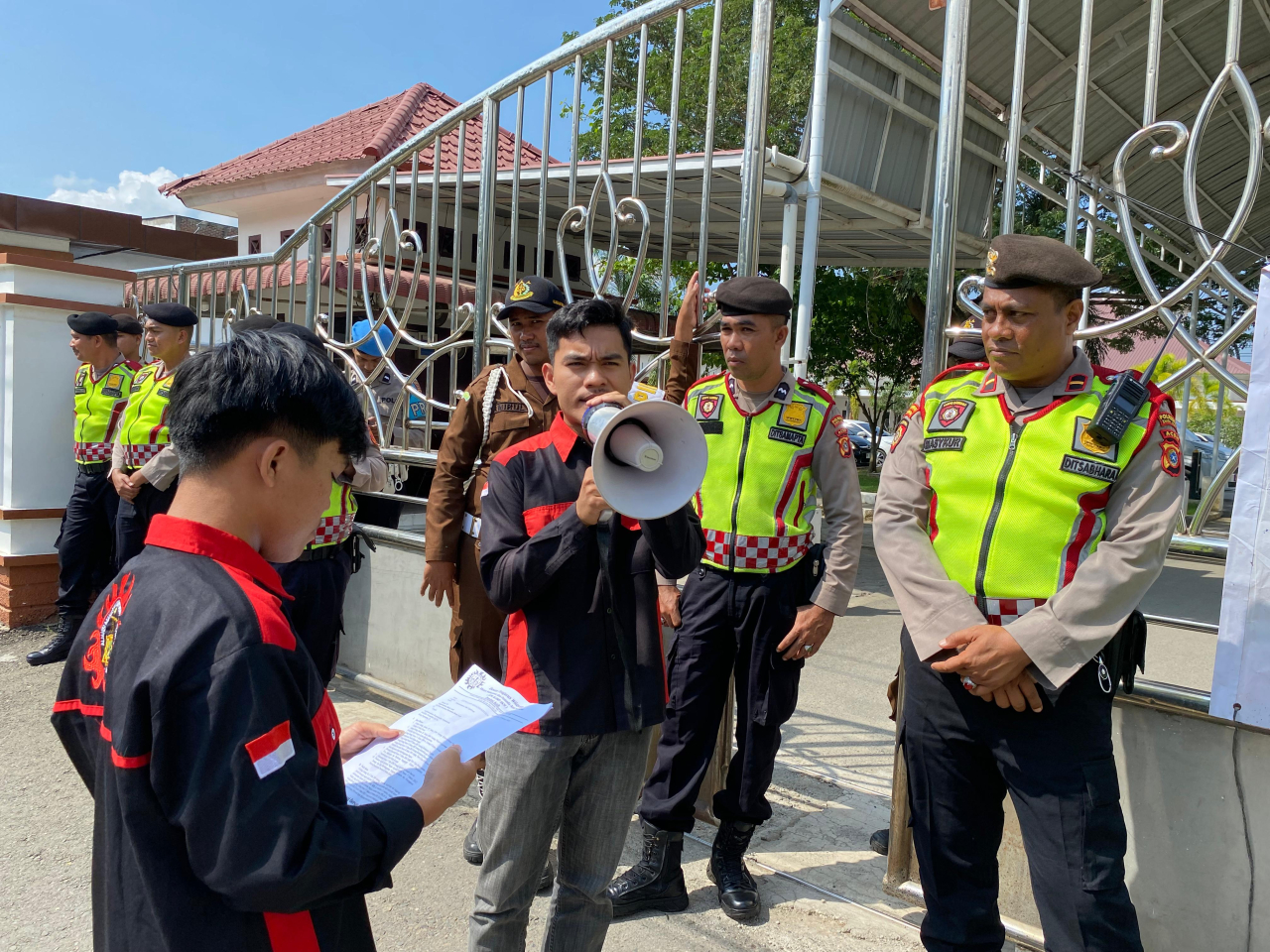 Penyelewengan Dana Hibah Di Pemkab Gayo Lues, Alamp Aksi Gelar Tuntutan Kejati Banda Aceh