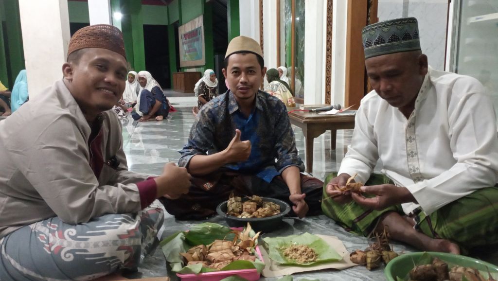 Filosofi Ketupat sebagai Tradisi di Malam ke-15 Sya'ban di Bojonegoro