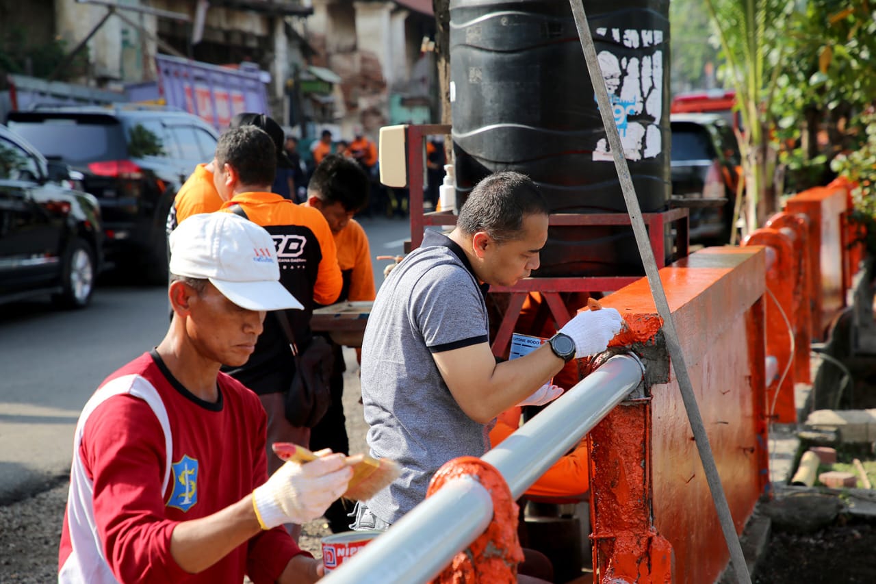 Kerja Bakti Massal di Kota Lama, Ribuan Pegawai Pemkot Surabaya Bersihkan Tempat Bersejarah