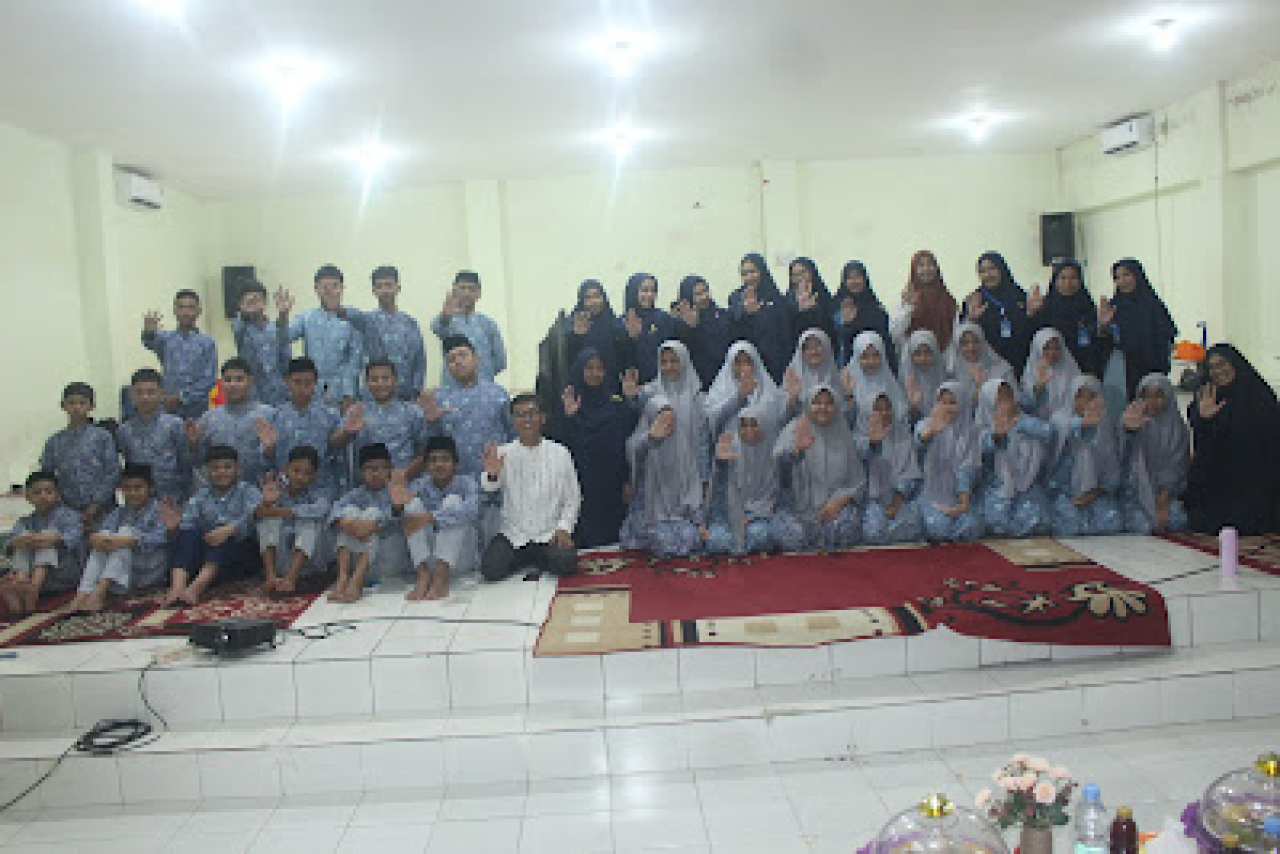 30 Murid SMPIT Darul Fikri Makassar Mengikuti kegiatan Workshop Anti Stop Bullying